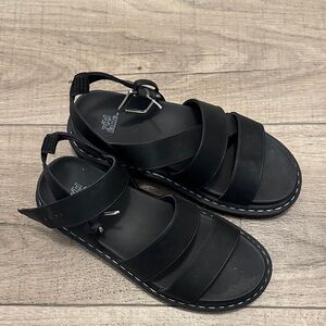 Wild Fable Black Sandals